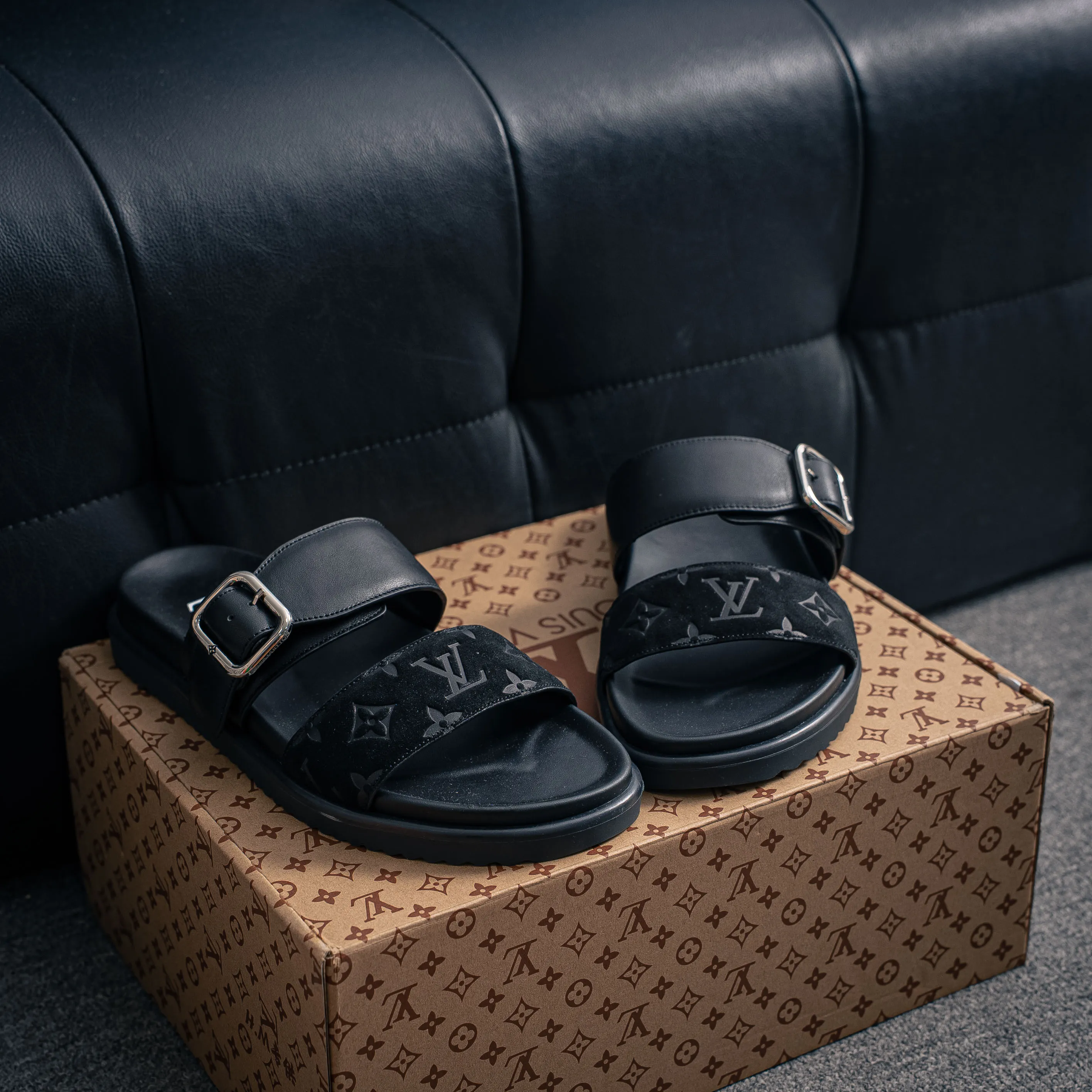 # LOUIS VUITTON ｜ 2026ss LOUIS VUITTON Venice Cowhide Leather Shoes Shoes Sandals 。 Cowhide Leather ，Shoes